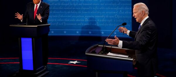 المنظارة الانتخابية بين المرشح الجمهوري الرئيس الحالي دونالد ترامب والمرشح الديمقراطي جو بايدن، الانتخابات الرئاسية، الولايات المتحدة الأمريكية 22 أكتوبر 2020 - سبوتنيك عربي