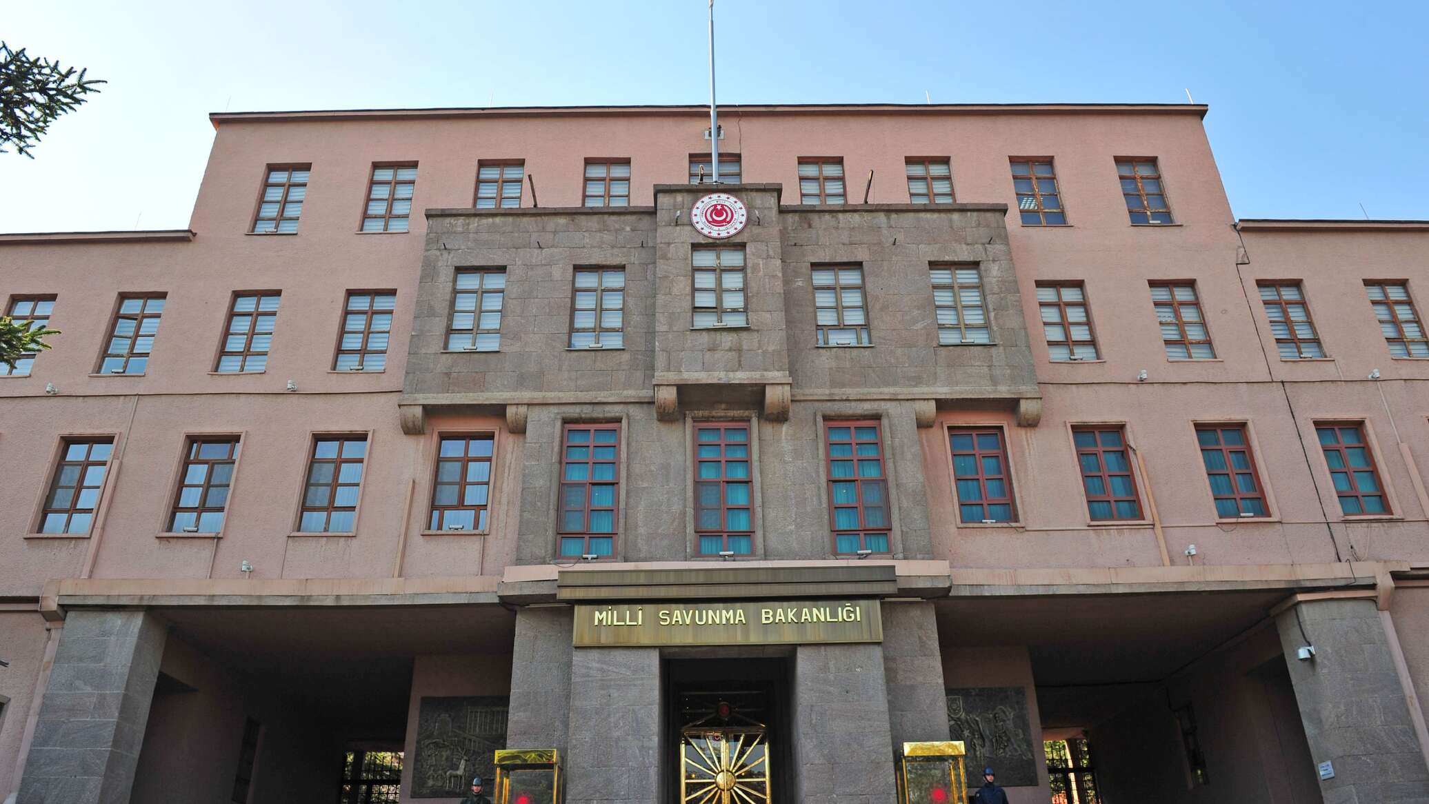 تركيا توضح إجراءاتها في حال فشل دمج "قسد" بالجيش السوري الجديد