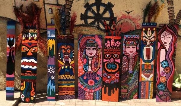 فنانة مصرية تعيد تدوير المخلفات إلى لوحات فنية مبهجة... صور‏ - سبوتنيك عربي