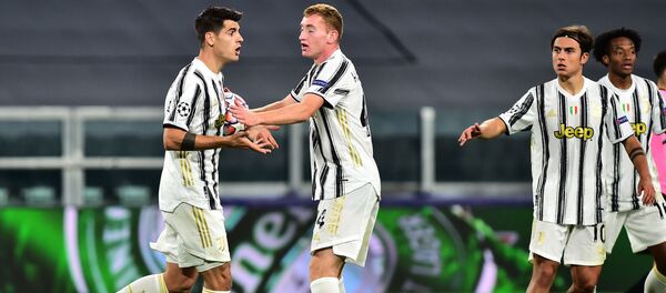 برشلونة يسحق يوفنتوس بعد هاتريك غير محتسب لموراتا - سبوتنيك عربي