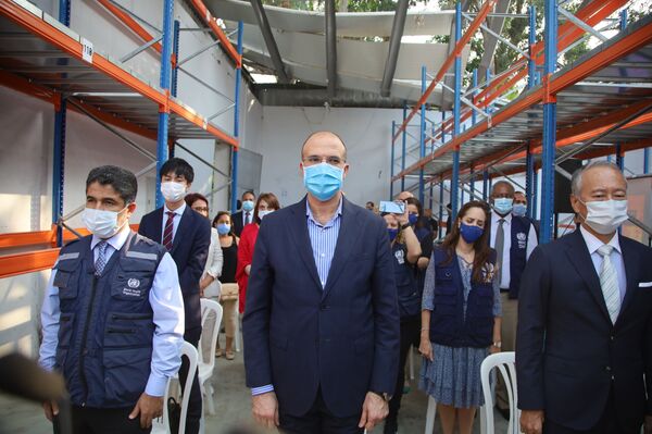 بعد أن دمره انفجار المرفأ في بيروت... وضع حجر الأساس لإعادة بناء المستودع المركزي للدواء..فيديو بعد أن دمره انفجار المرفأ في بيروت... وضع حجر الأساس لإعادة بناء المستودع المركزي للدواء..فيديو - سبوتنيك عربي