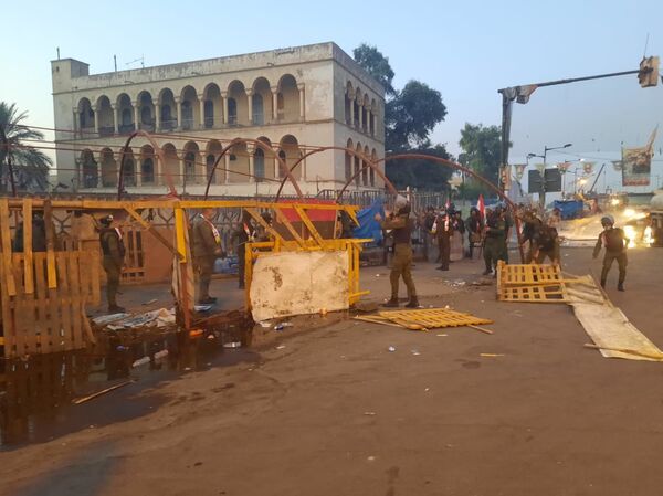 افتتاح ساحة التحرير وجسر الجمهورية في بغداد بعد عام من الإغلاق... صور - سبوتنيك عربي