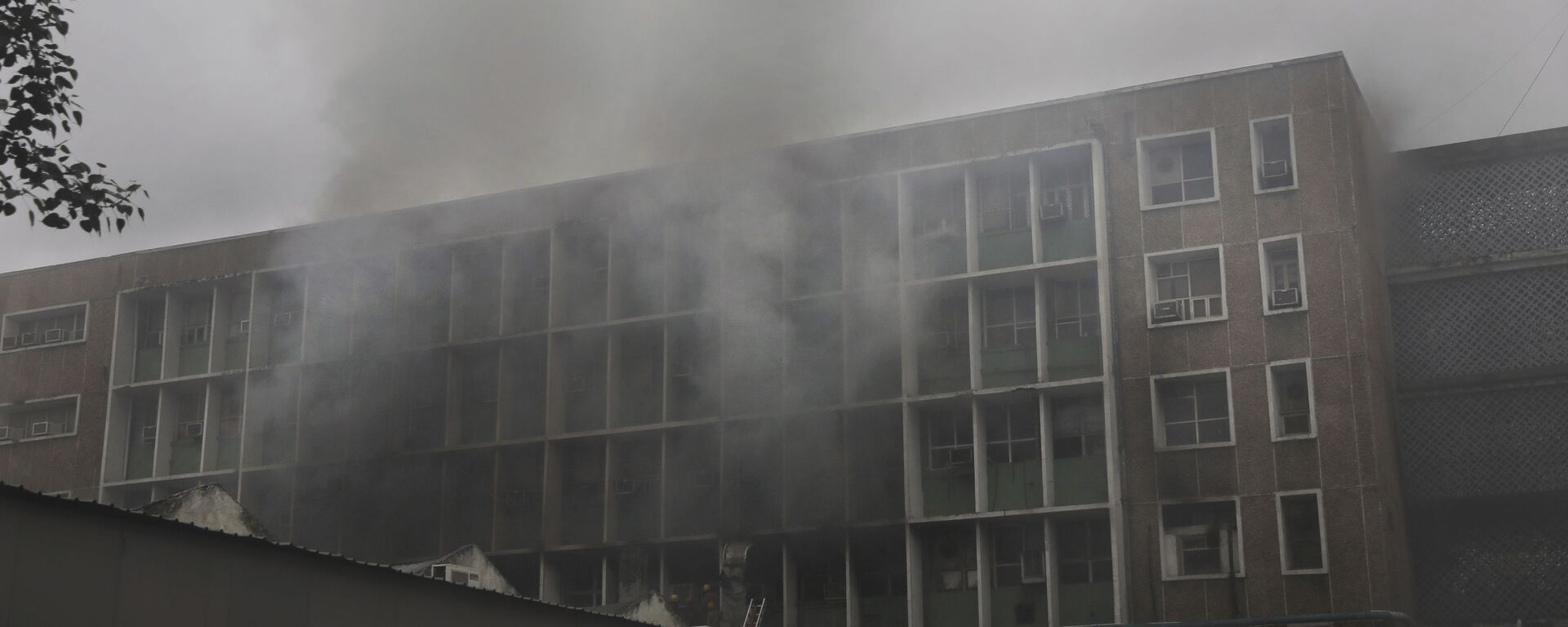 حريق في مستشفى - سبوتنيك عربي, 1920, 06.02.2021