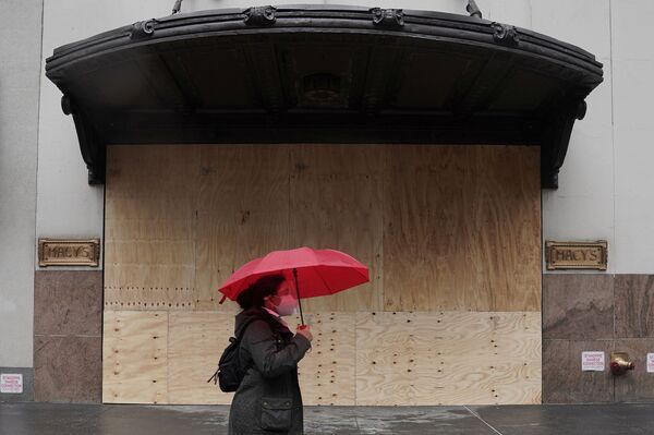 متاجر أمريكية تغلق نوافذها استعدادا لأعمال الشغب ما بعد إعلان نتائج الانتخابات... صور - سبوتنيك عربي