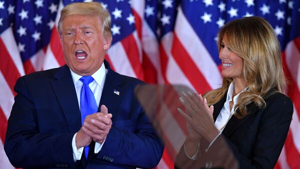 الانتخابات الرئاسية الأمريكية �2020، دونالد ترامب وزوجته ميلانيا ترامب، 4 نوفمبر 2020 - سبوتنيك عربي