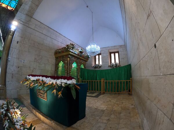 صخرة (الحسين) تعود إلى حلب بعد سنوات على إخفائها... فيديو وصور - سبوتنيك عربي