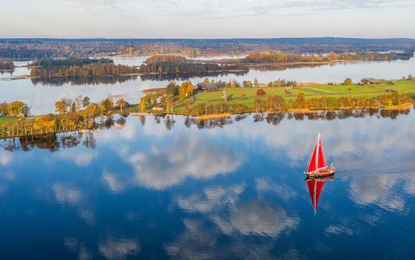 رحلة اليخت الاستكشافي القطبي بطرس الأول في جزيرة كيجي، روسيا 1 أكتوبر 2020 - سبوتنيك عربي