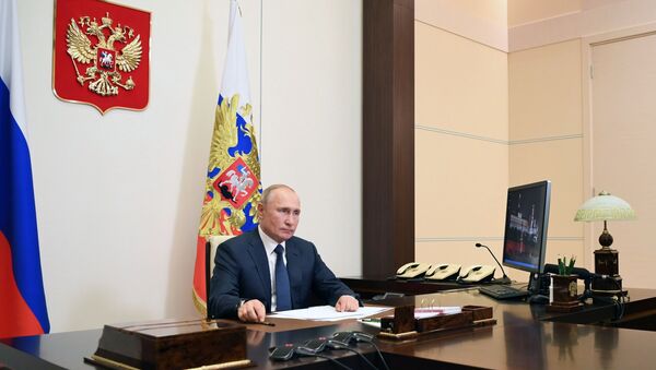  الرئيس الروسي فلاديمير بوتين خلال بيان بشأن اتفاق إنهاء الحرب في ناغورني قره باغ الاثنين 9 نوفمبر/تشرين الثاني - سبوتنيك عربي