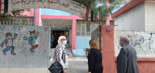 مسؤولة حكومية لـسبوتنيك: 547 إصابة بكورونا في مدارس سوريا... فيديو مسؤولة حكومية لـسبوتنيك: 547 إصابة بكورونا في مدارس سوريا... فيديو - سبوتنيك عربي