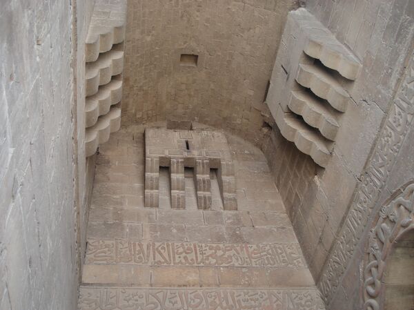 أسود وتنانين وحدوة... تعرف على خفايا رموز أكبر قلاع العالم - سبوتنيك عربي