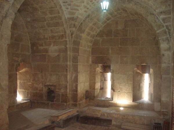 أسود وتنانين وحدوة... تعرف على خفايا رموز أكبر قلاع العالم - سبوتنيك عربي