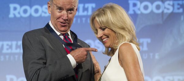 السيدة الأولى للرئيس الأمريكي المنتخب جيل بايدن زوجة جو بايدن، الولايات المتحدة 2014  - سبوتنيك عربي