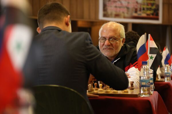 موسكو ودمشق تتنافسان على رقعة الشطرنج... فيديو - سبوتنيك عربي