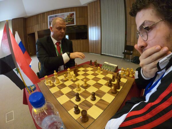 موسكو ودمشق تتنافسان على رقعة الشطرنج... فيديو - سبوتنيك عربي