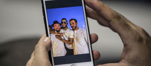 صورة الإعلامي الإماراتي حمد المزروعي مع الفنان المصري محمد رمضان ومع المطرب الإسرائيلي عومير آدام في دبي صورة الإعلامي الإماراتي حمد المزروعي مع الفنان المصري محمد رمضان ومع المطرب الإسرائيلي عومير آدام في دبي - سبوتنيك عربي