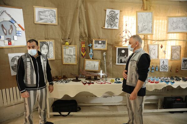 نزلاء أكبر سجن في سوريا يحتفلون بعيد الثقافة الوطني (فيديو) - سبوتنيك عربي