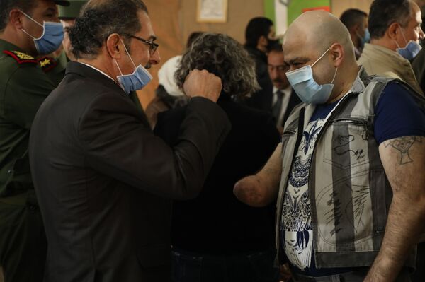 نزلاء أكبر سجن في سوريا يحتفلون بعيد الثقافة الوطني (فيديو) - سبوتنيك عربي