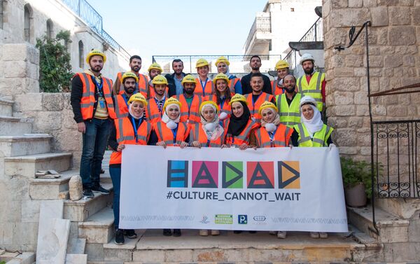 فريق حدد المهتم بالتراث وإسعاف حجارة مدينتهم حلب، سوريا - سبوتنيك عربي