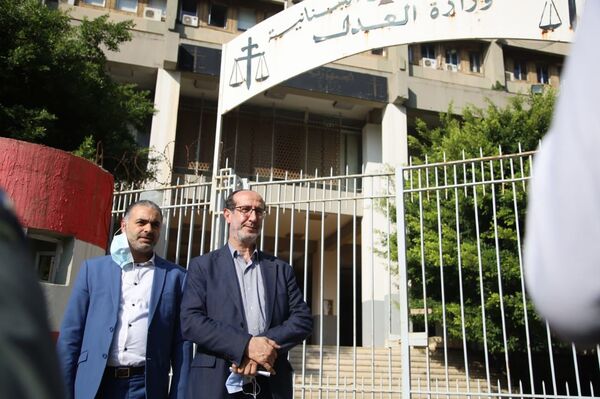 حزب الله يقاضي شخصيات ومواقع إعلامية اتهمته في انفجار مرفأ بيروت.. فيديو حزب الله يقاضي شخصيات ومواقع إعلامية اتهمته في انفجار مرفأ بيروت.. فيديو - سبوتنيك عربي