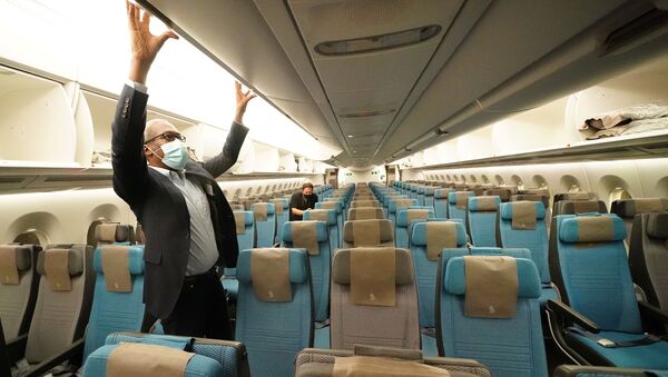 فحص طائرة إيرباص بمطار جون كنيدي - سبوتنيك عربي