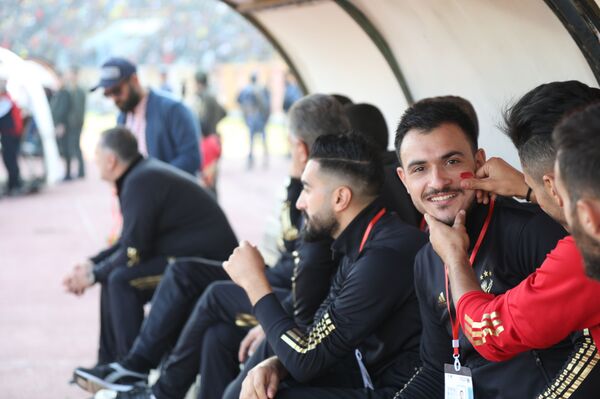 برصيد 80 عاما... سعاد كنعان أقدم مشجعة كروية على المدرجات.. فيديو وصور برصيد 80 عاما... سعاد كنعان أقدم مشجعة كروية على المدرجات.. فيديو وصور - سبوتنيك عربي