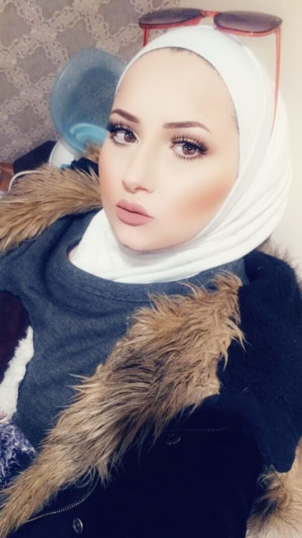 عقبال محافظ حلب... معلمة سورية: بسبب تعليق على فيسبوك تم نقلي مسافة 90 كم... صورة - سبوتنيك عربي