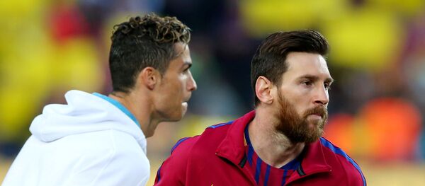 ميسي وكريستيانو رونالدو ميسي وكريستيانو رونالدو - سبوتنيك عربي