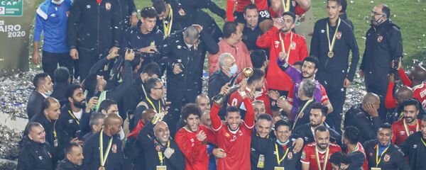الأهلي المصري بعد الفوز على نظيره الزمالك وتتويجه ببطولة دوري أبطال أفريقيا - سبوتنيك عربي