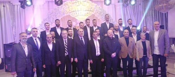 حفل تكريم لبعثة منتخب كرة السلة بمدينة الجلاء الرياضية في دمشق حفل تكريم لبعثة منتخب كرة السلة بمدينة الجلاء الرياضية في دمشق - سبوتنيك عربي