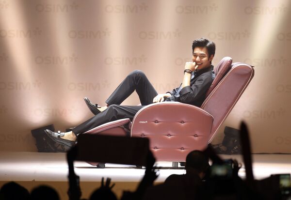 الممثل الكوري الجنوبي لي مين الممثل الكوري الجنوبي لي مين - سبوتنيك عربي