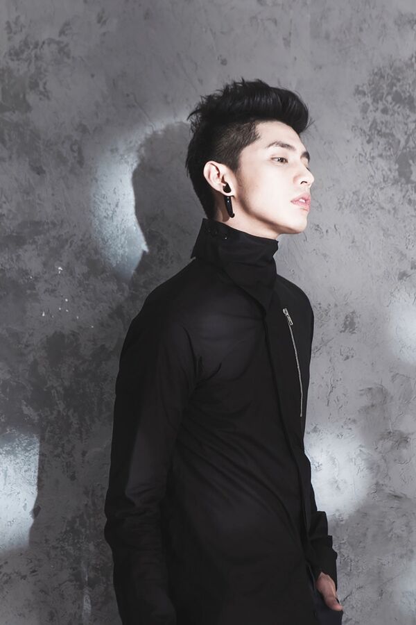 المغني الفيتنامي نو فوك ثينه المغني الفيتنامي نو فوك ثينه - سبوتنيك عربي