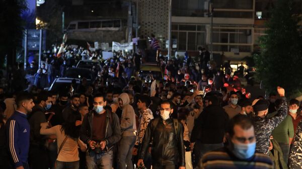 يوم غضب طلابي في لبنان لرفض دولرة الأقساط ووقوع مواجهات ليلية... فيديو وصور - سبوتنيك عربي