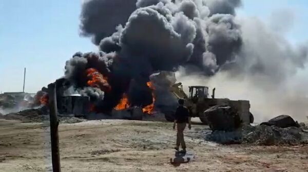 انفجار في شاحنة لسرقة النفط السوري - سبوتنيك عربي