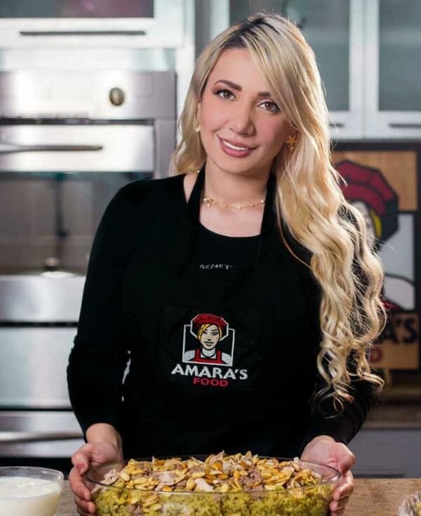 أمارا السيد... فتاة سورية جعلت من نكهة مطبخها العربي ملاذا لقلوب الفنزويليين... فيديو - سبوتنيك عربي