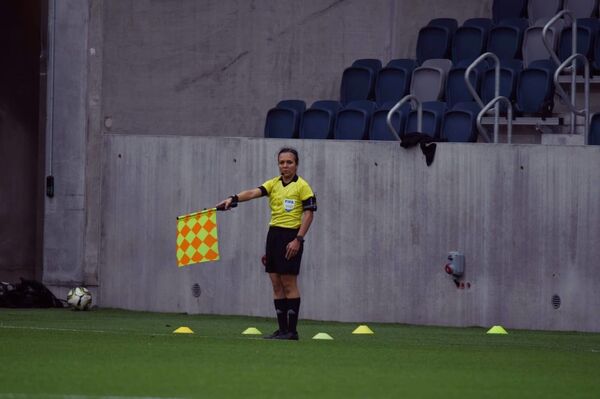 السورية جيلان طاهر... حياة مثيرة لصاحبة الشارة الدولية في تحكيم البطولات العالمية - سبوتنيك عربي