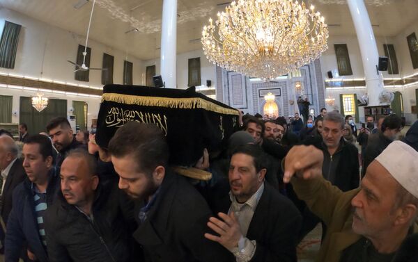 توديع جثمان الراحل المخرج السوري حاتم علي في دمشق - سبوتنيك عربي