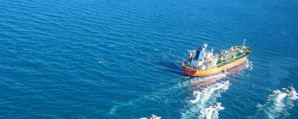 الحرس الثوري الإيراني يحتجز ناقلة النفط ترفع علم كوريا الجنوبية في مياه الخليج - سبوتنيك عربي