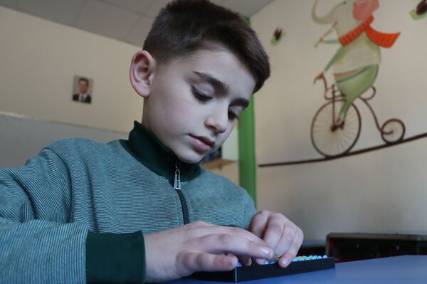 3 أشقاء سوريين يحصدون المركز الأول في البطولة العربية للـالسوروبان... فيديو وصور 3 أشقاء سوريين يحصدون المركز الأول في البطولة العربية للـالسوروبان... فيديو وصور - سبوتنيك عربي