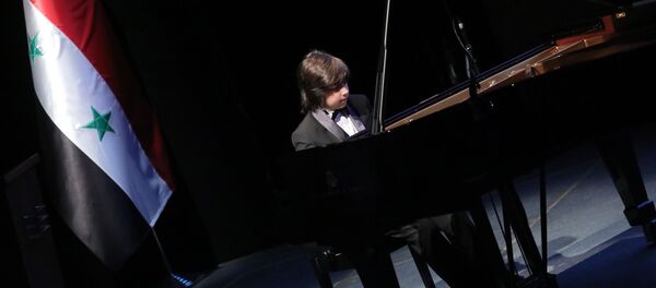 السوري وديع نحال، عازف البيانو الصغير - سبوتنيك عربي