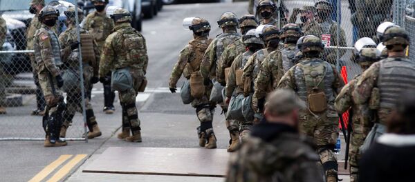 اجراءات أمنية أمام مبنى الكونغرس (كابيتول) في واشنطن، الولايات المتحدة 10 يناير 2021 - سبوتنيك عربي