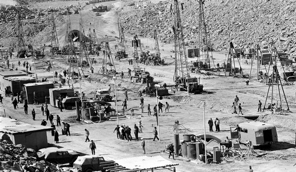 مصر تحتفل بـ 50 عاما على افتتاح السد العالي… كيف ساهم الاتحاد السوفييتي في إنشائه؟ - سبوتنيك عربي