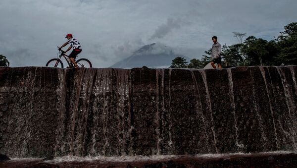 ثوران بركان جبل سيميرو في إندونيسيا، 17 يناير 2020 - سبوتنيك عربي