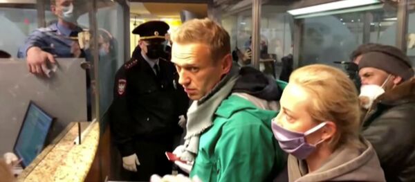 لحظة احتجاز نافالني - سبوتنيك عربي