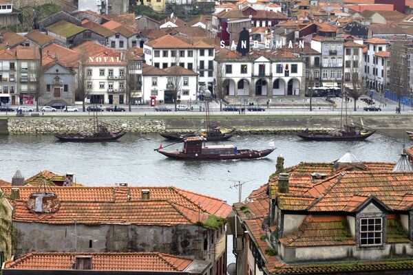 منظر لشارع راموس بينتو في بورتو، البرتغال - سبوتنيك عربي