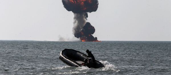 مناورات الاقتدار 99 للقوة البرية للجيش الإيراني في سواحل مكران جنوبي شرق إيران، 19 يناير 2021 مناورات الاقتدار 99 للقوة البرية للجيش الإيراني في سواحل مكران جنوبي شرق إيران، 19 يناير 2021 - سبوتنيك عربي