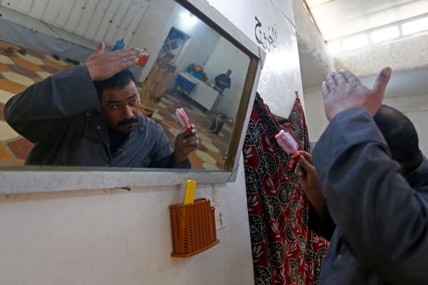 الحمام العراقي، وهو حمام بخار تقليدي، وسط انتشار مرض فيروس كورونا (كوفيد-19) في النجف، العراق، 15 يناير/ كانون الثاني 2021 - سبوتنيك عربي