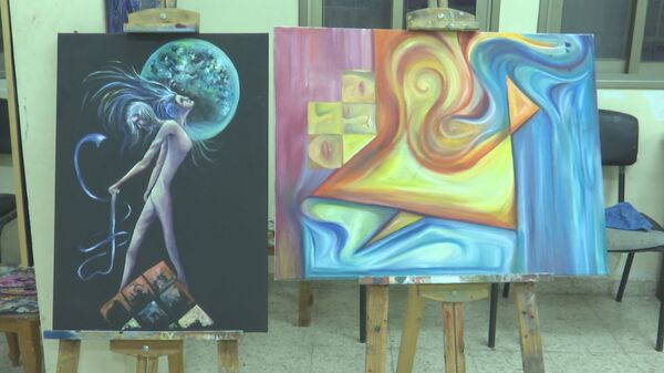 فلسطيني يمزج الرسم بالهندسة ويسعى للعالمية... فيديو وصور - سبوتنيك عربي