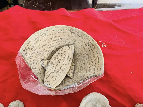 إحباط تهريب مئات القطع الأثرية من أقدم مدن العراق... صور   - سبوتنيك عربي