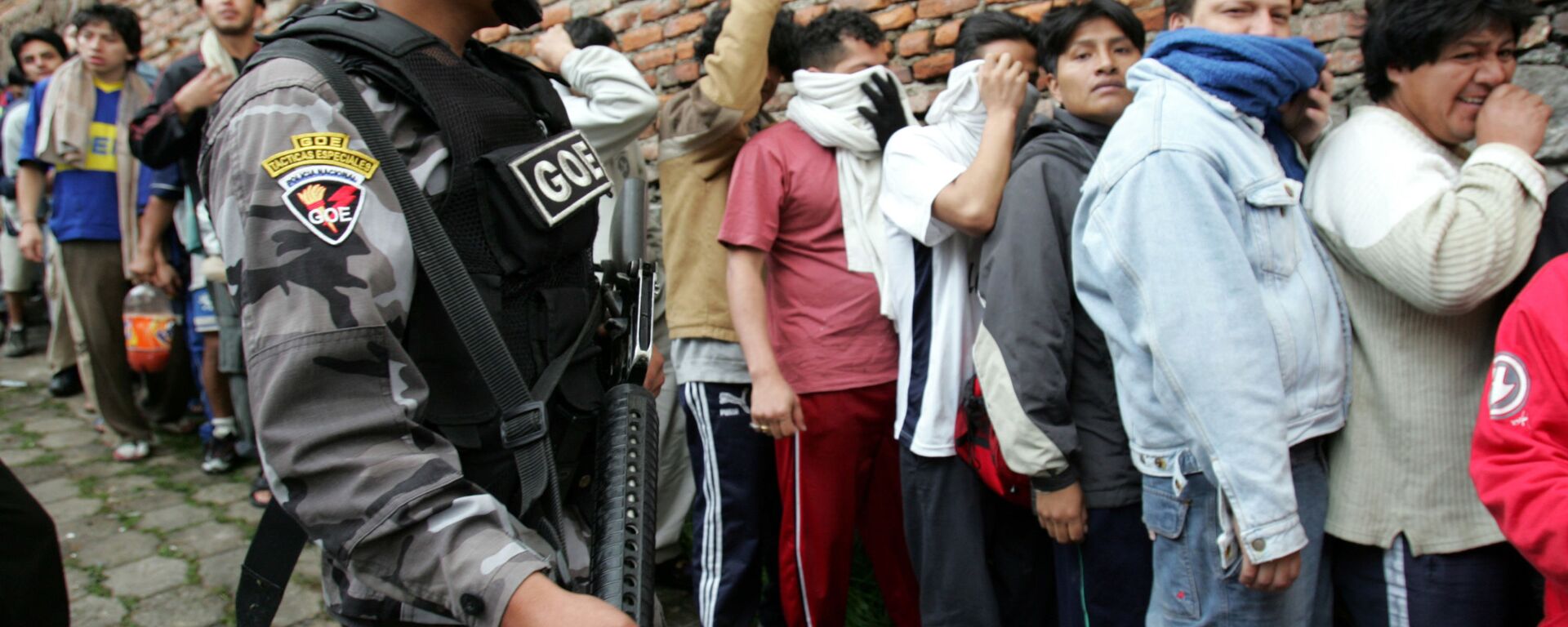 الشرطة تحرس المحتجزين داخل أحد السجون في الإكوادور - سبوتنيك عربي, 1920, 29.09.2021