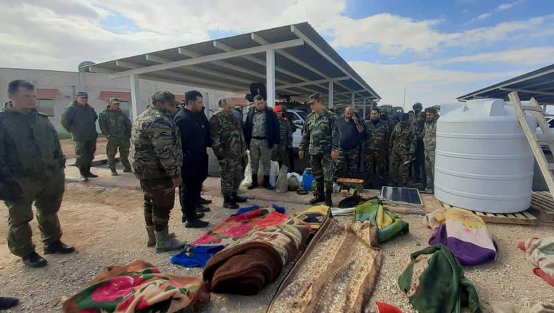 وحدات من الجيش السوري يدمر مخازن سلاح وغذاء لـ داعش على الحدود العراقية وحدات من الجيش السوري يدمر مخازن سلاح وغذاء لـ داعش على الحدود العراقية - سبوتنيك عربي, 1920, 31.07.2021